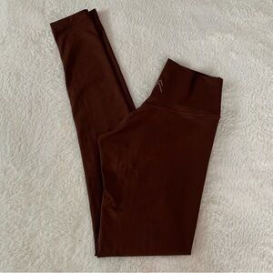 Women’s Small Long ONER ACTIVE Timeless High Waisted Leggings in Espresso Brown